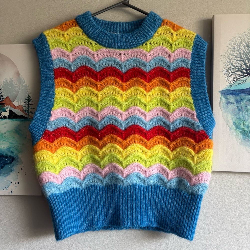 Zara Rainbow Scalloped Knit Sweater Vest Wool/Alpaca Blend Size Medium